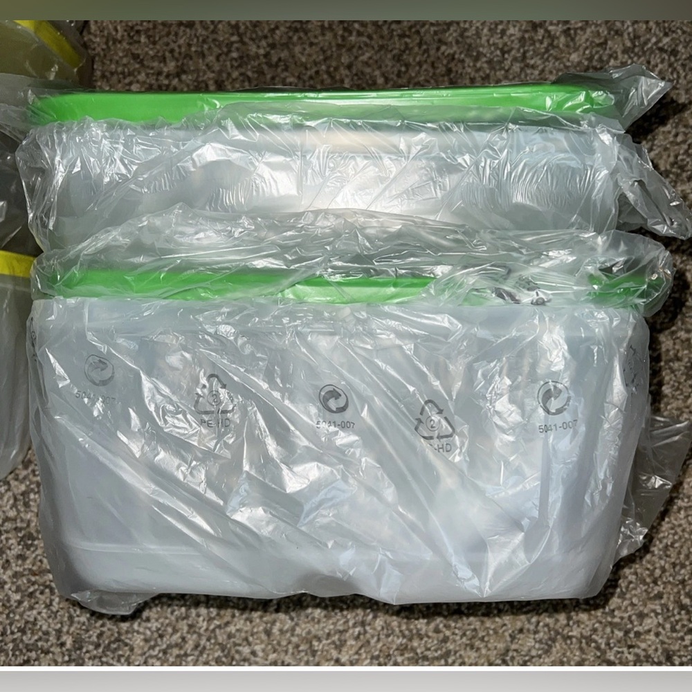Tupperware Fridgesmart Containers Set - Picture 2 of 5